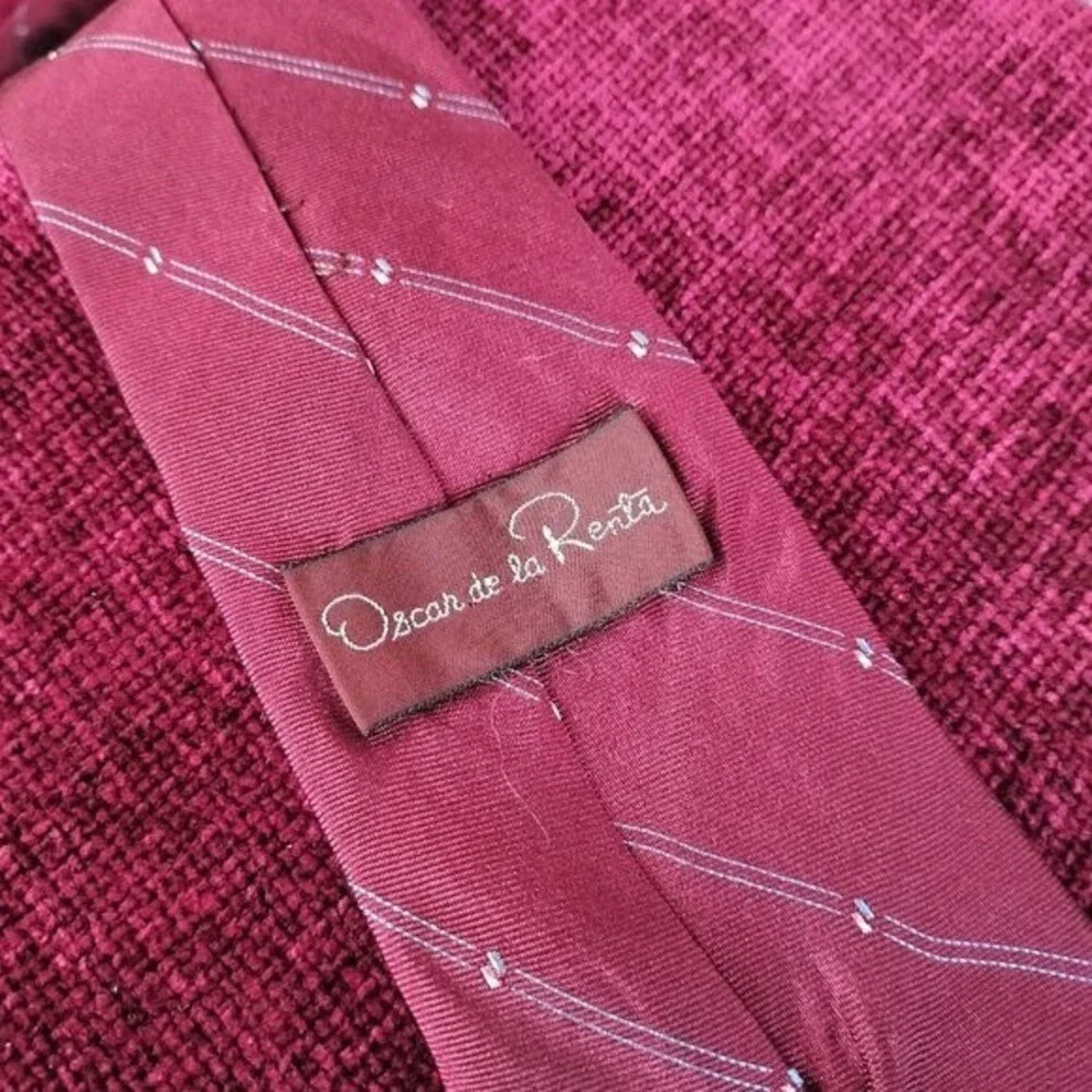 Oscar De La Renta Red Silk Tie